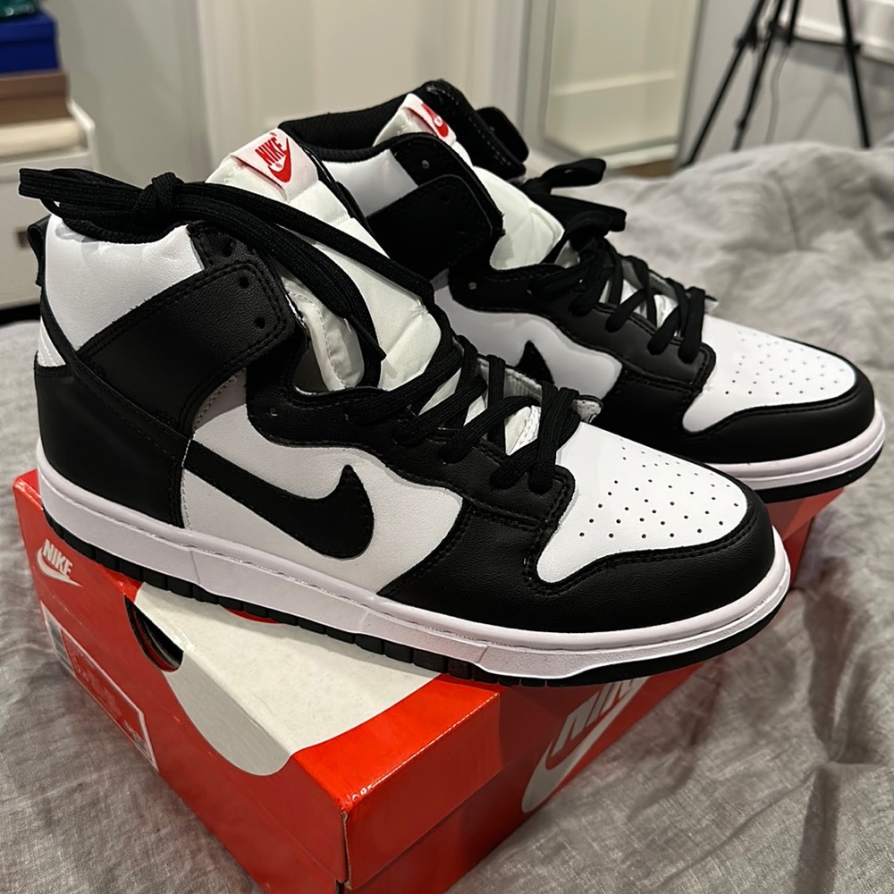 NIB Nike Dunk High Retro "Panda - Black / White"